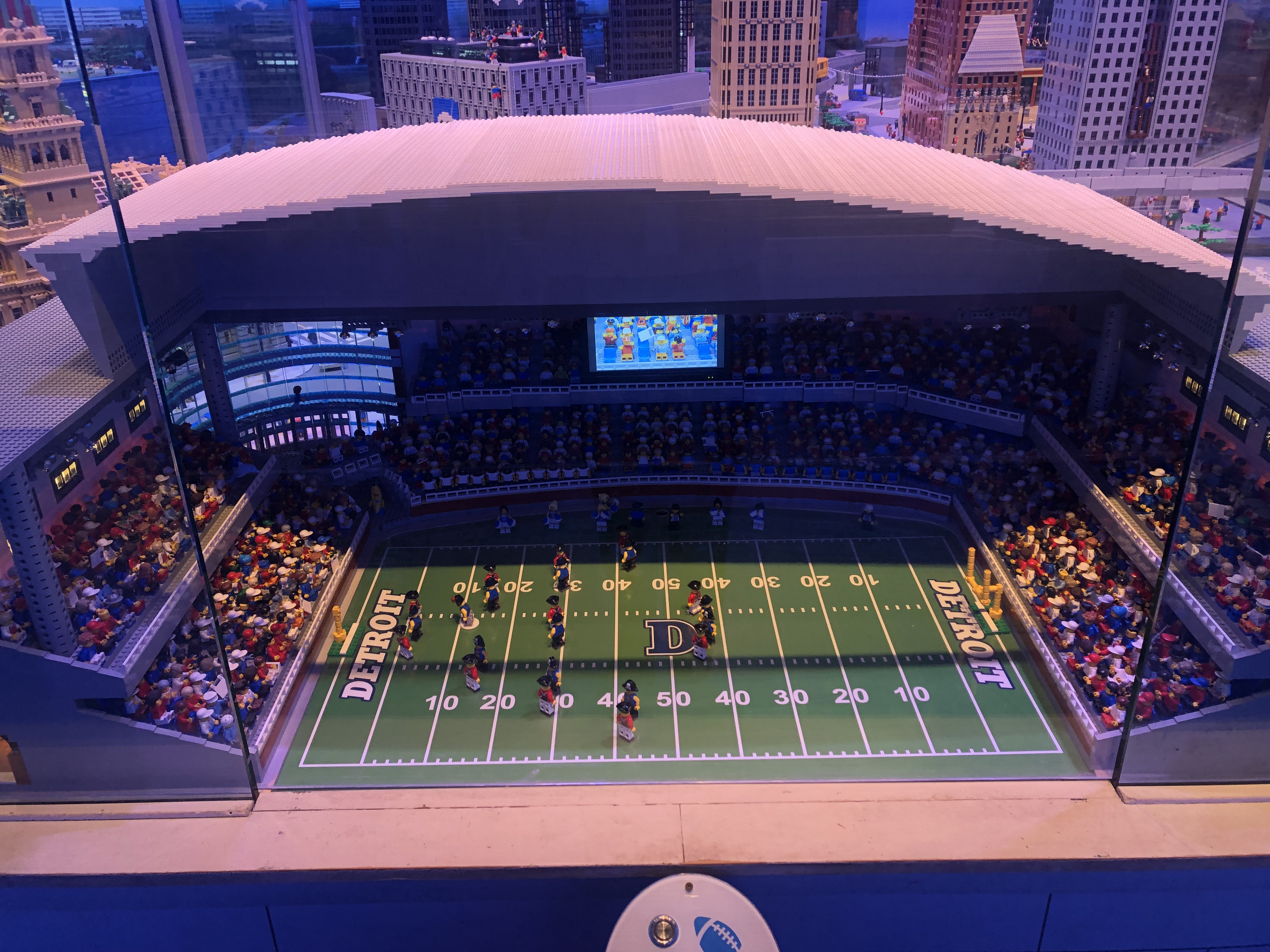 Ford Field in Detroit – MINILAND at LEGOLAND Discovery Center