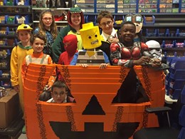 LEGO Halloween Photo Opportunities | LEGOLAND Discovery Center Chicago