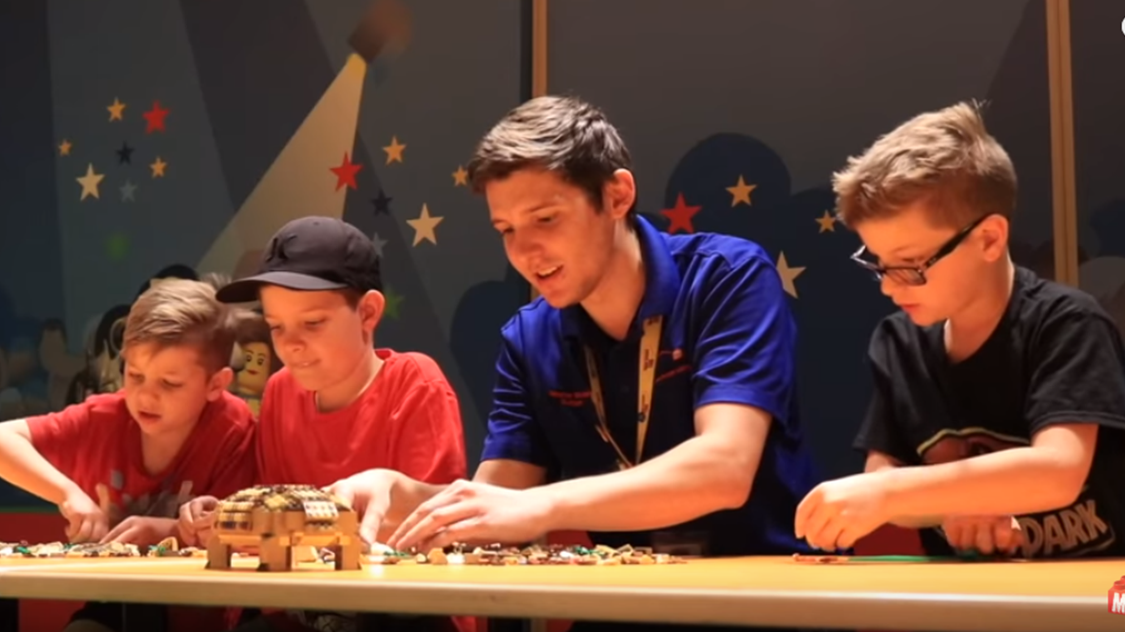 Masterbuilders Design A Lego Turtle | LEGOLAND Discovery Center