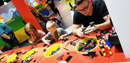 Building LEGO | LEGOLAND Discovery Center Chicago