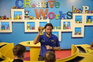 CREATIVE WORKSHOP 0047